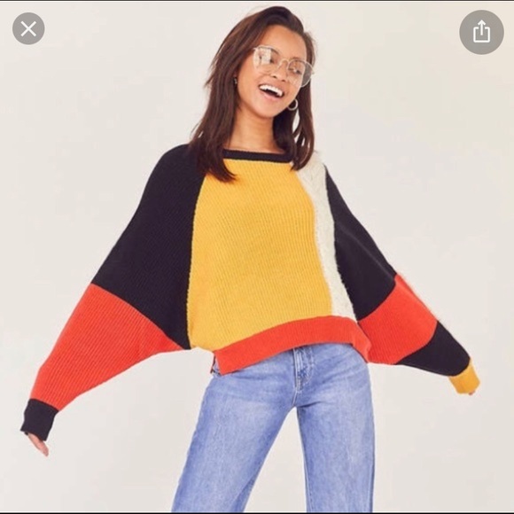 Ecoté Color Block Sweater - Picture 2 of 15